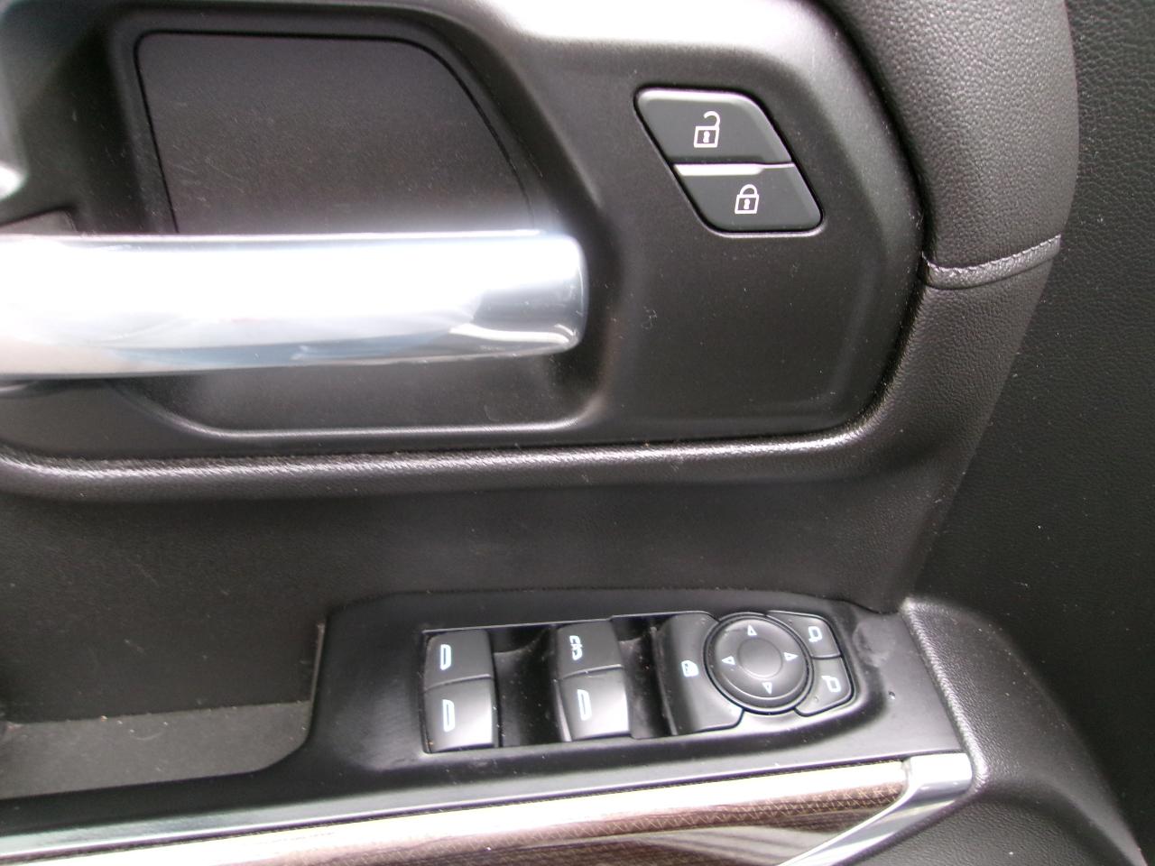 Chevrolet Silverado 1500 4WD Double Cab 147" RST 2019