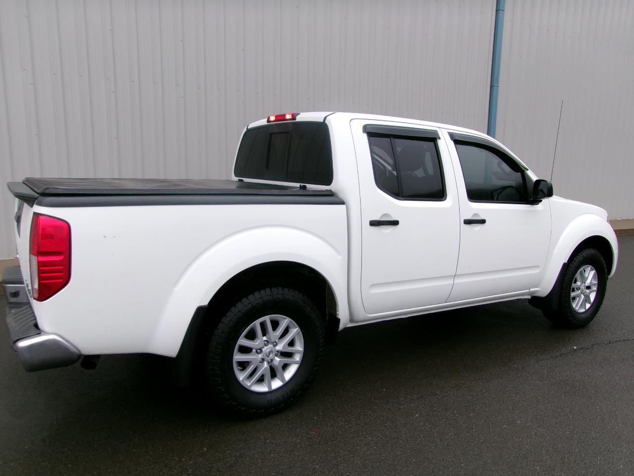 Nissan Frontier Crew Cab 4x4 SV V6 Auto *Ltd Avail* 2017