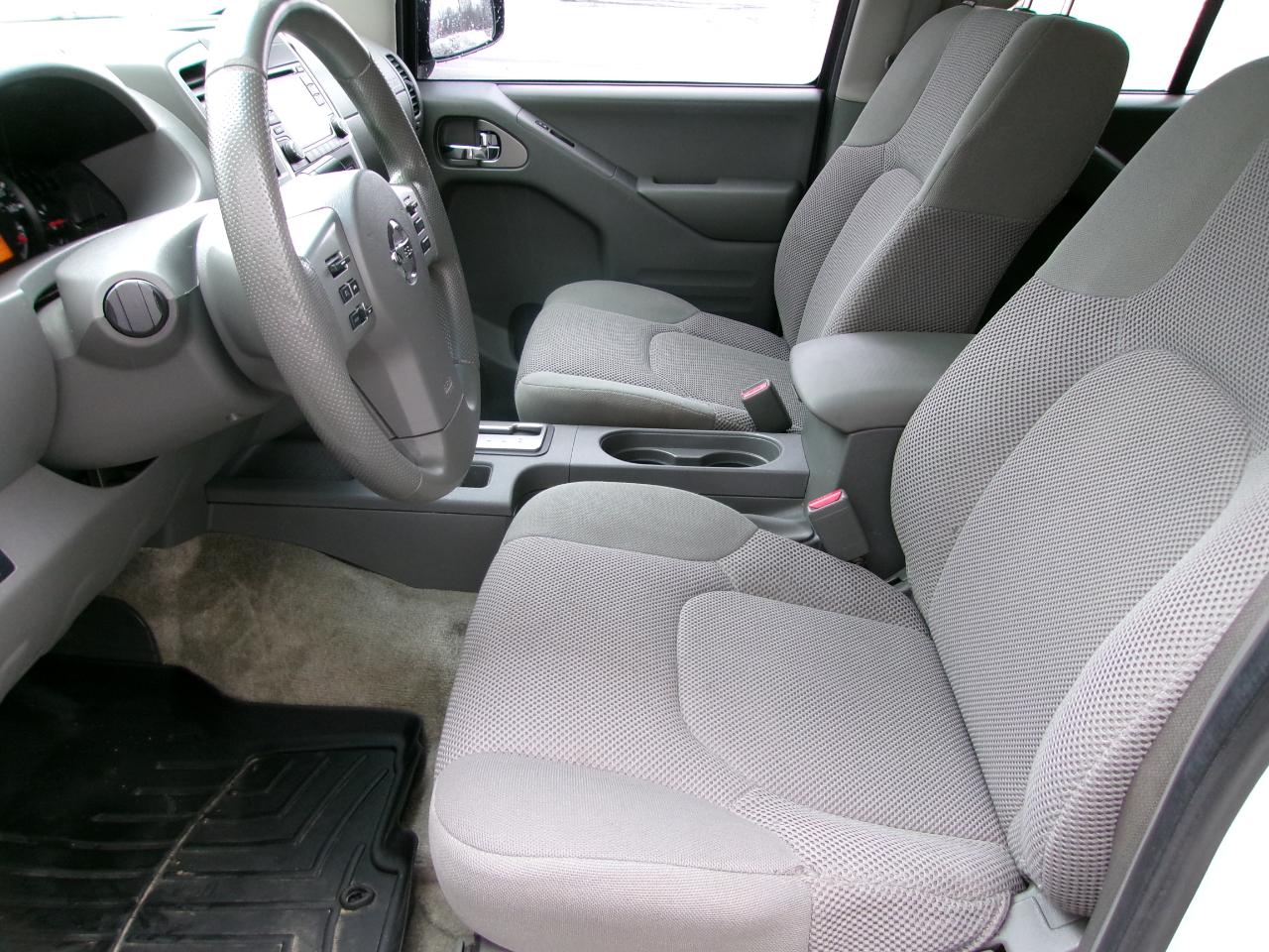 Nissan Frontier Crew Cab 4x4 SV V6 Auto *Ltd Avail* 2017