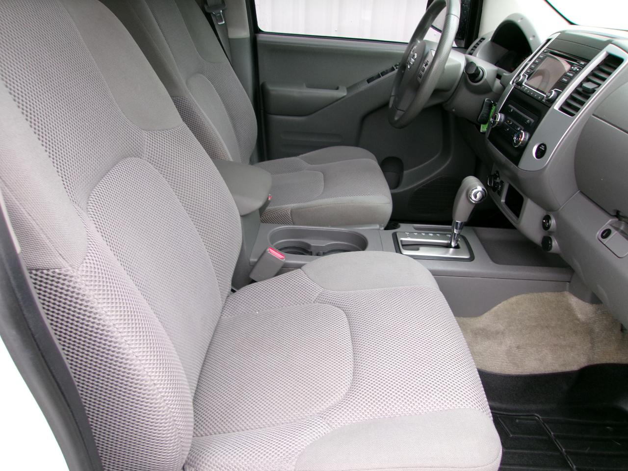 Nissan Frontier Crew Cab 4x4 SV V6 Auto *Ltd Avail* 2017