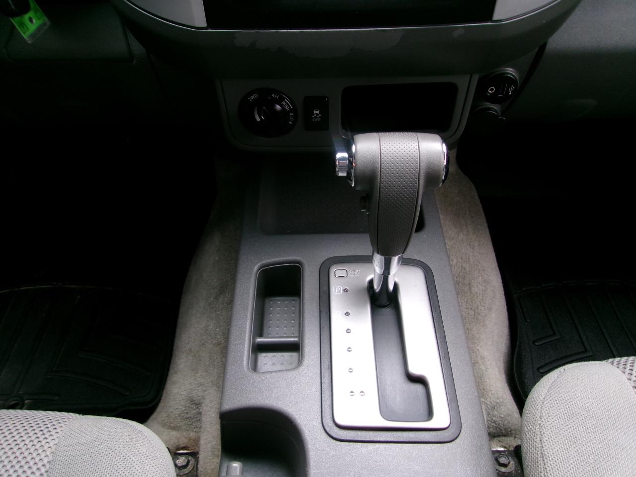 Nissan Frontier Crew Cab 4x4 SV V6 Auto *Ltd Avail* 2017