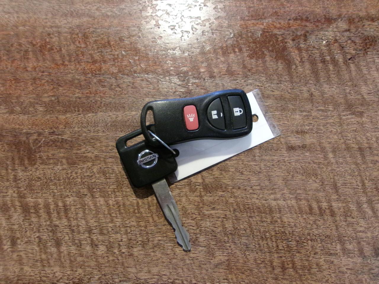 Nissan Frontier Crew Cab 4x4 SV V6 Auto *Ltd Avail* 2017