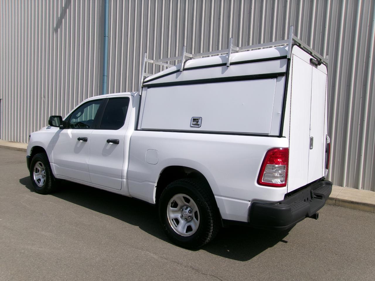 RAM 1500 Tradesman 4x4 Quad Cab 6'4" Box 2022