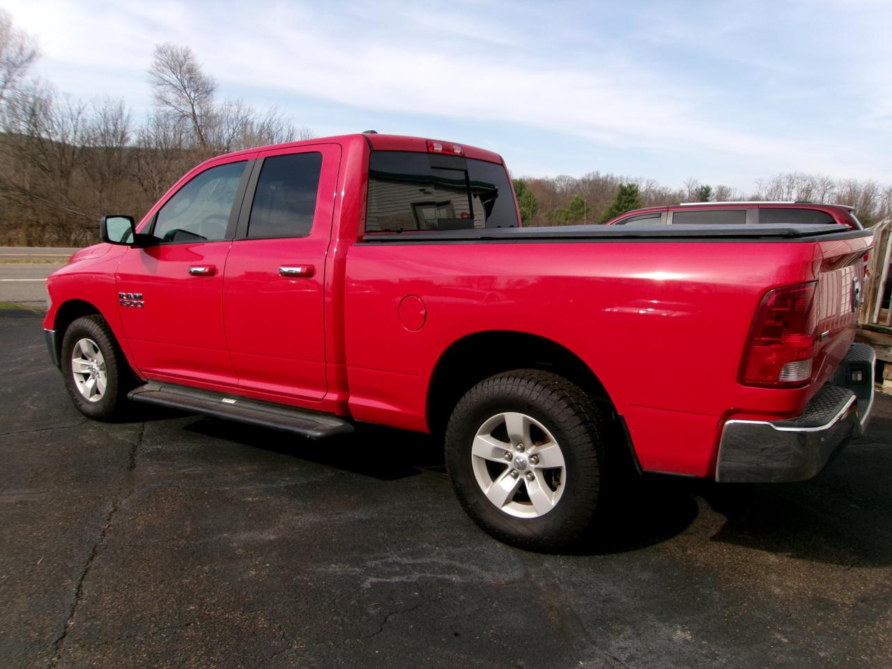 RAM 1500 SLT 4x4 Quad Cab 6'4" Box 2017