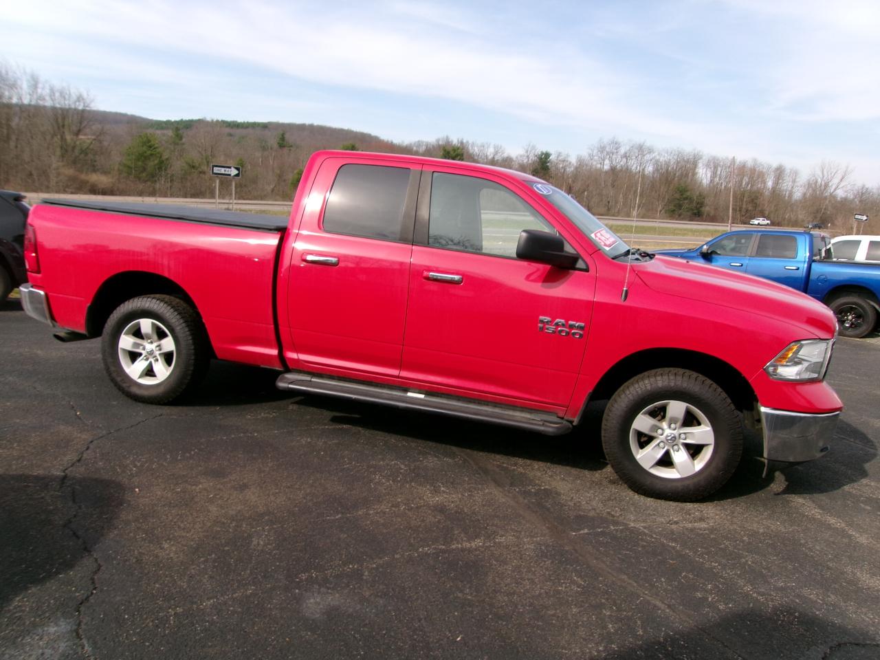 RAM 1500 SLT 4x4 Quad Cab 6'4" Box 2017