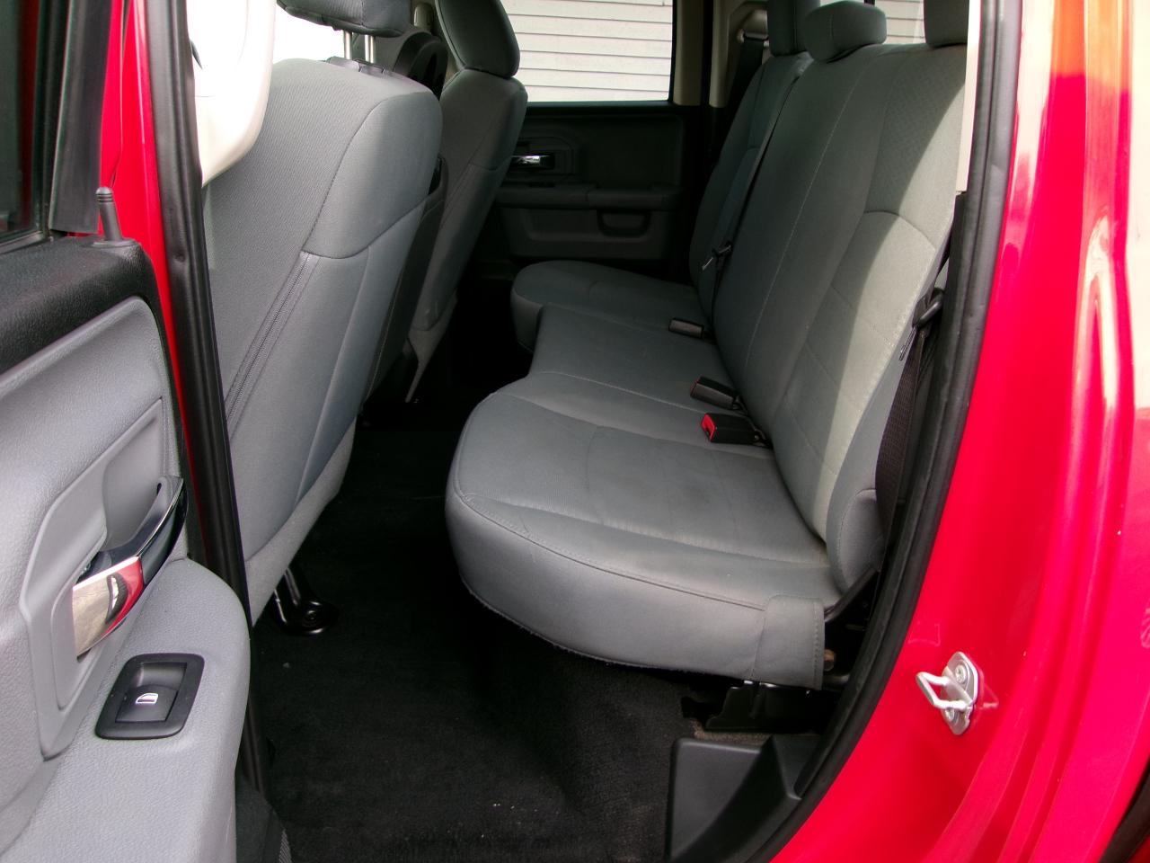 RAM 1500 SLT 4x4 Quad Cab 6'4" Box 2017