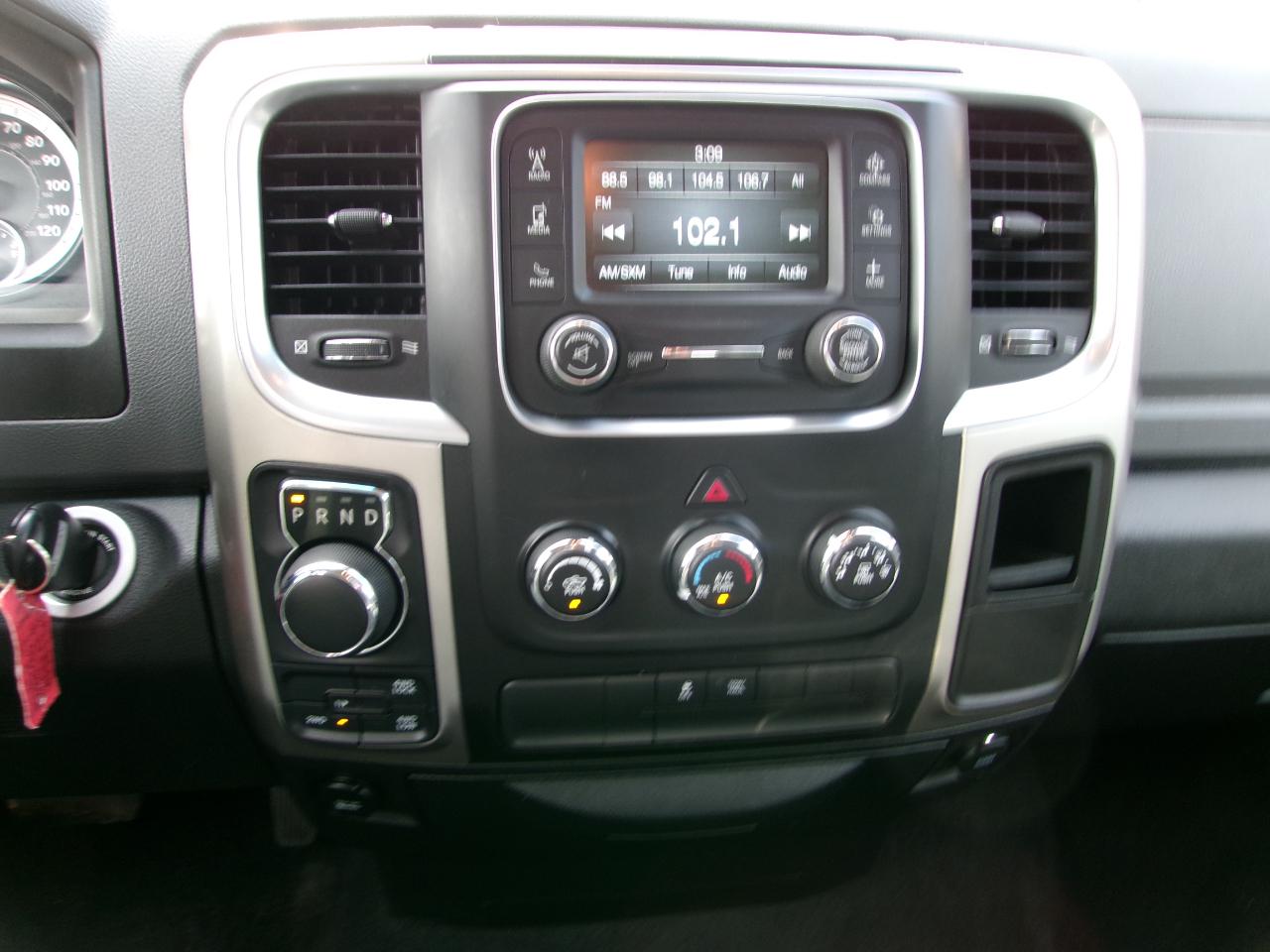 RAM 1500 SLT 4x4 Quad Cab 6'4" Box 2017