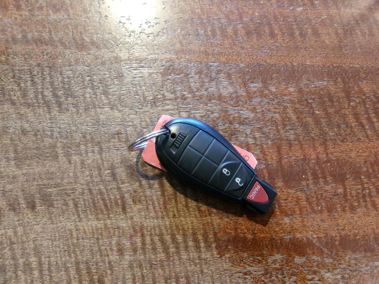 RAM 1500 SLT 4x4 Quad Cab 6'4" Box 2017