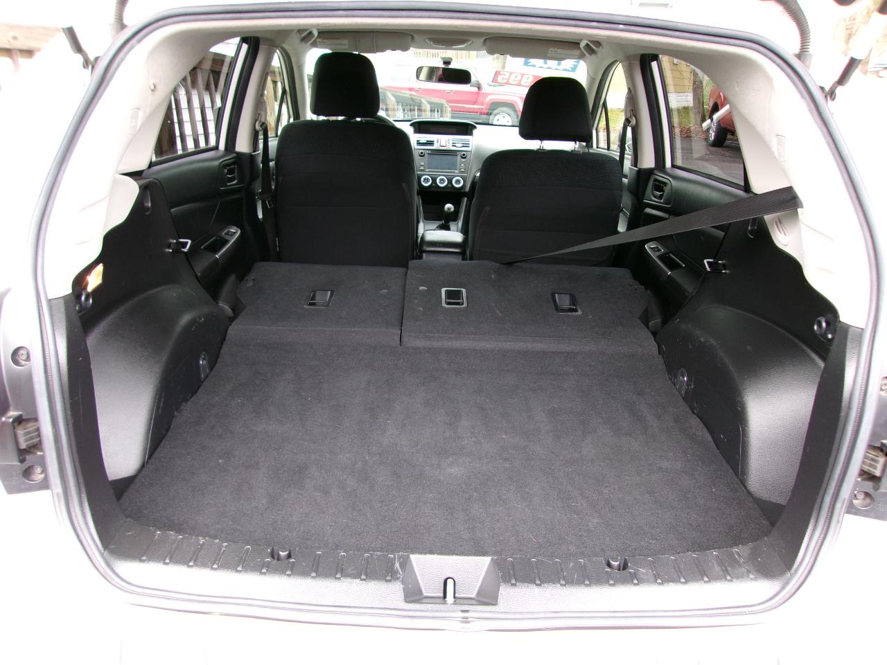 Subaru Crosstrek 2.0i Manual 2017