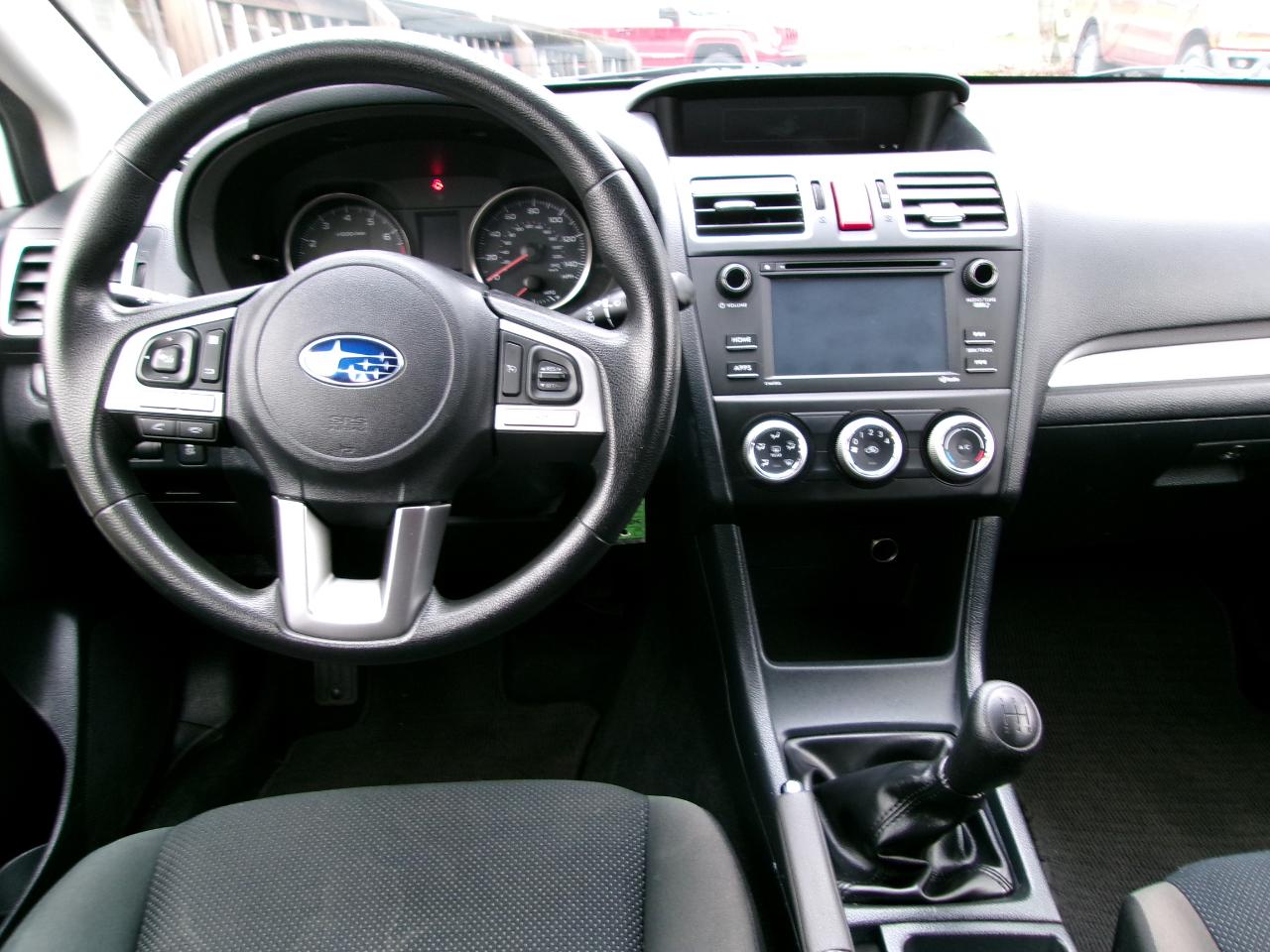 Subaru Crosstrek 2.0i Manual 2017