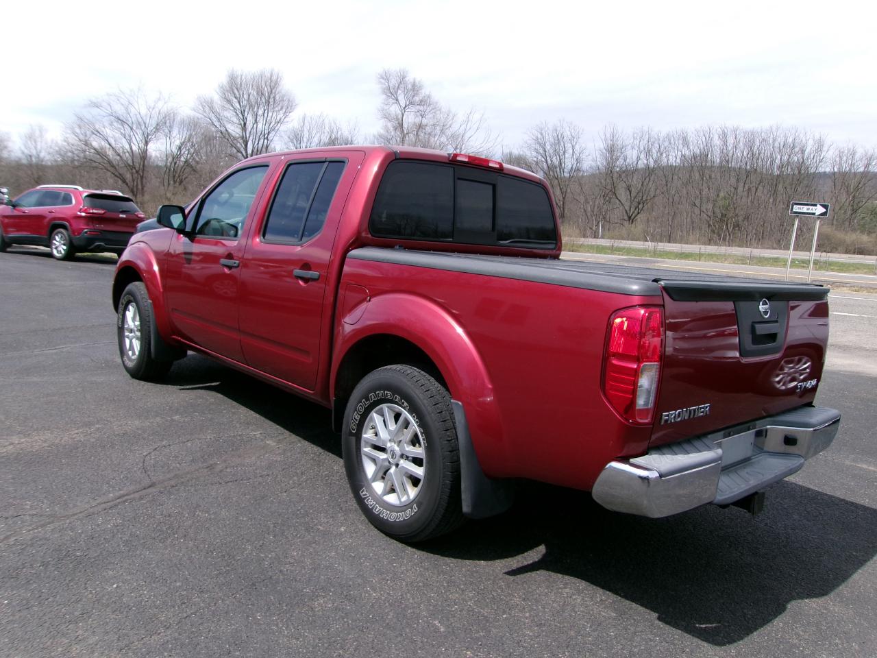 Nissan Frontier 4WD Crew Cab SWB Auto SV 2015