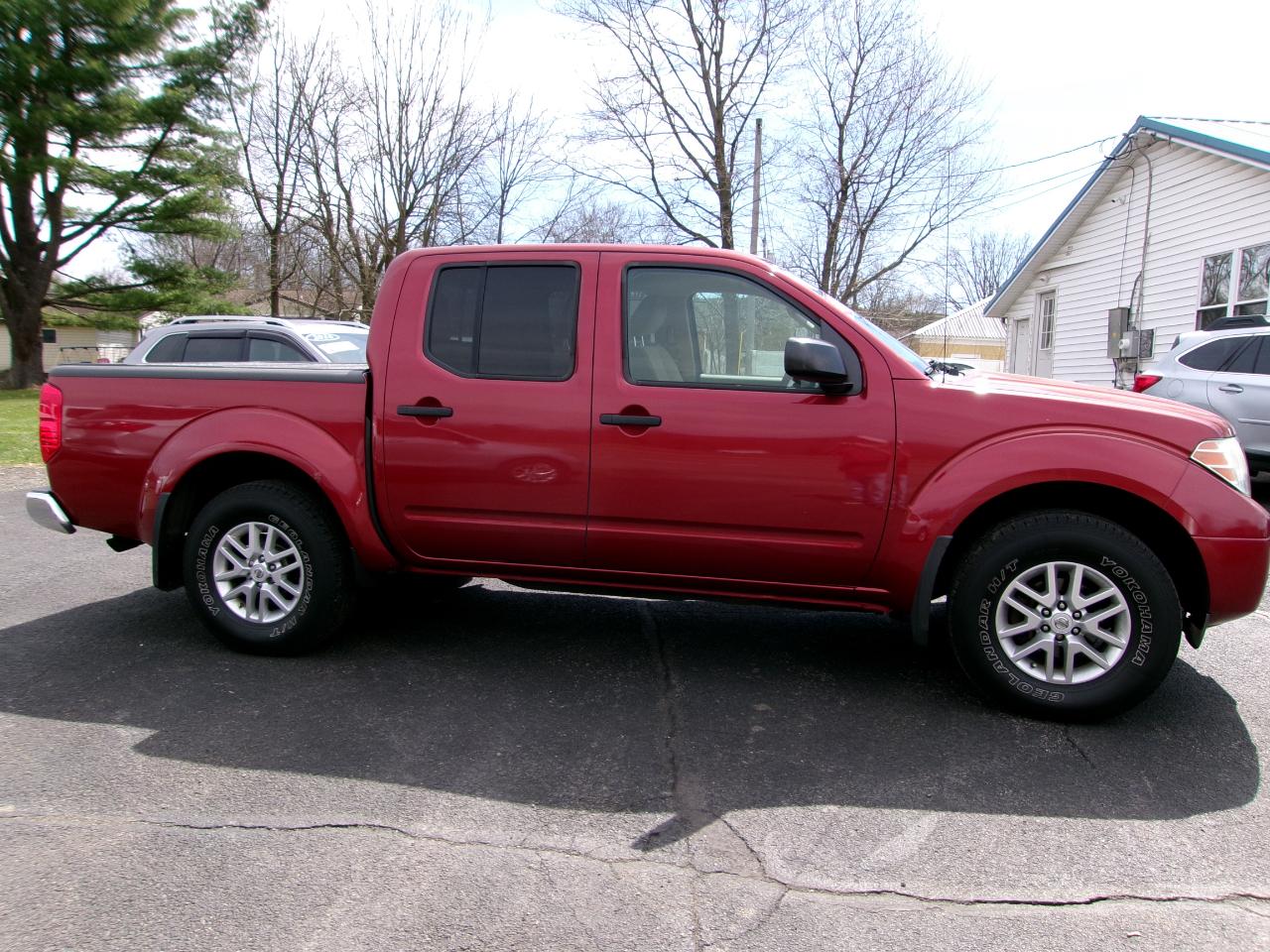 Nissan Frontier 4WD Crew Cab SWB Auto SV 2015
