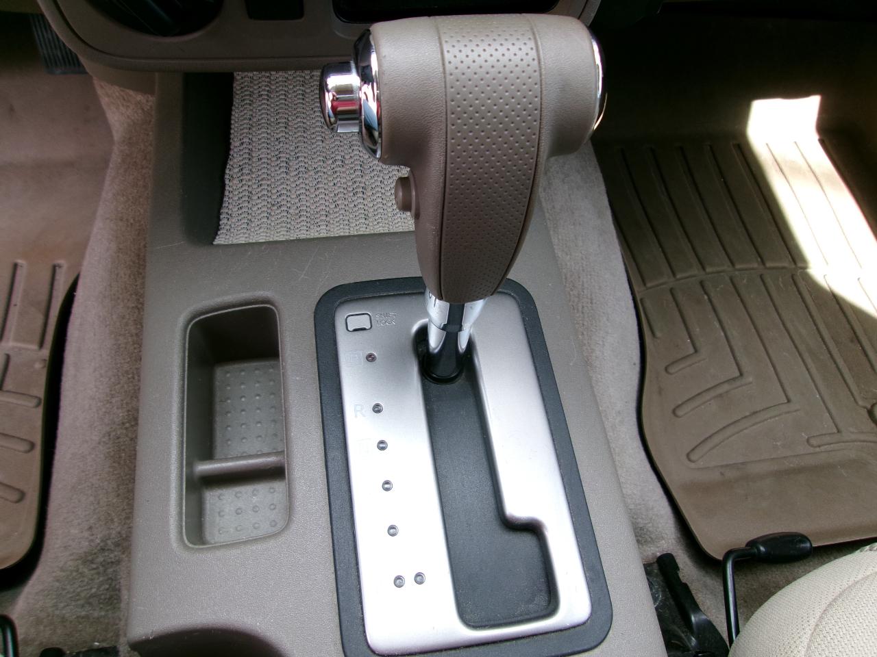 Nissan Frontier 4WD Crew Cab SWB Auto SV 2015