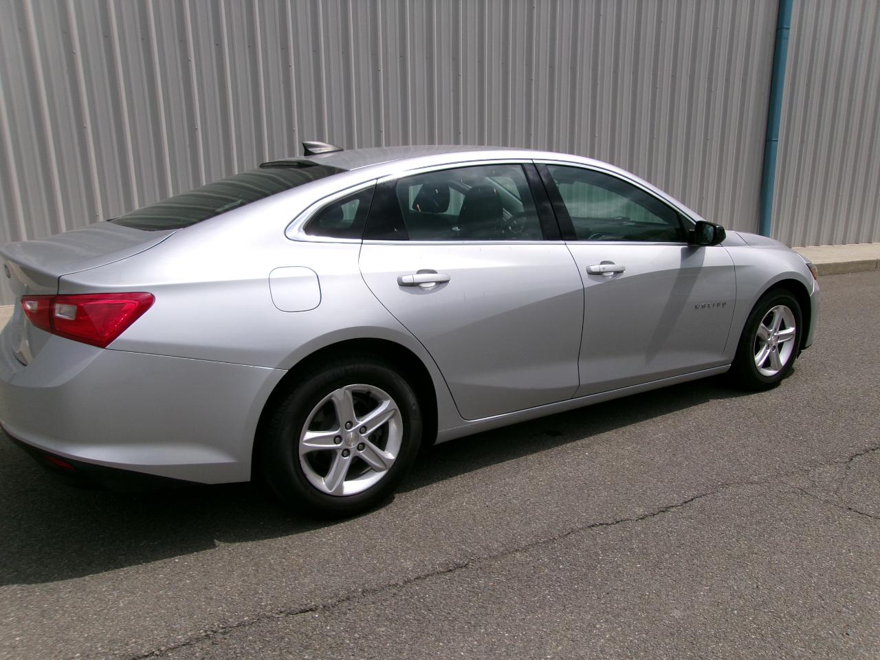 Chevrolet Malibu 4dr Sdn LS w/1LS 2020