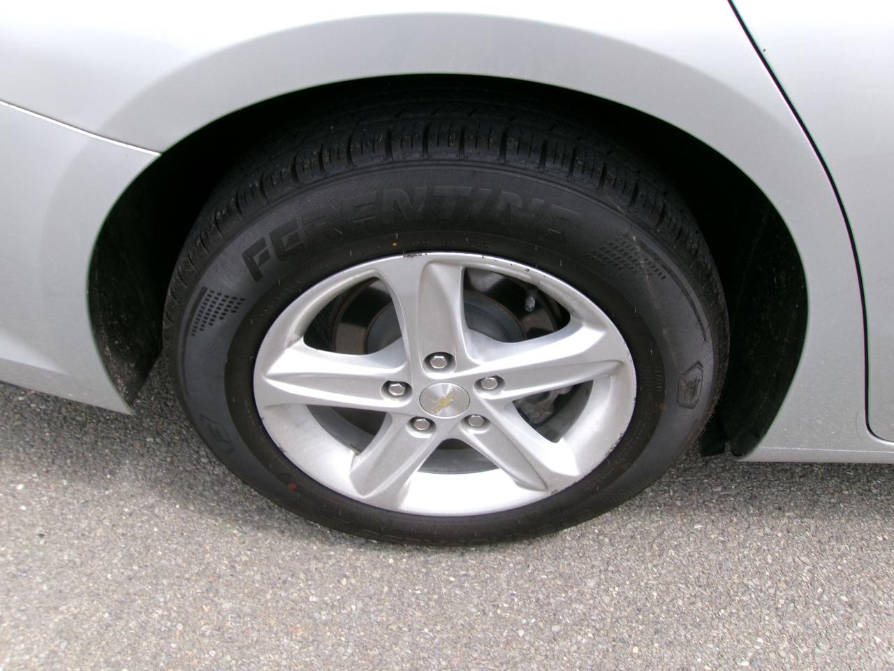 Chevrolet Malibu 4dr Sdn LS w/1LS 2020