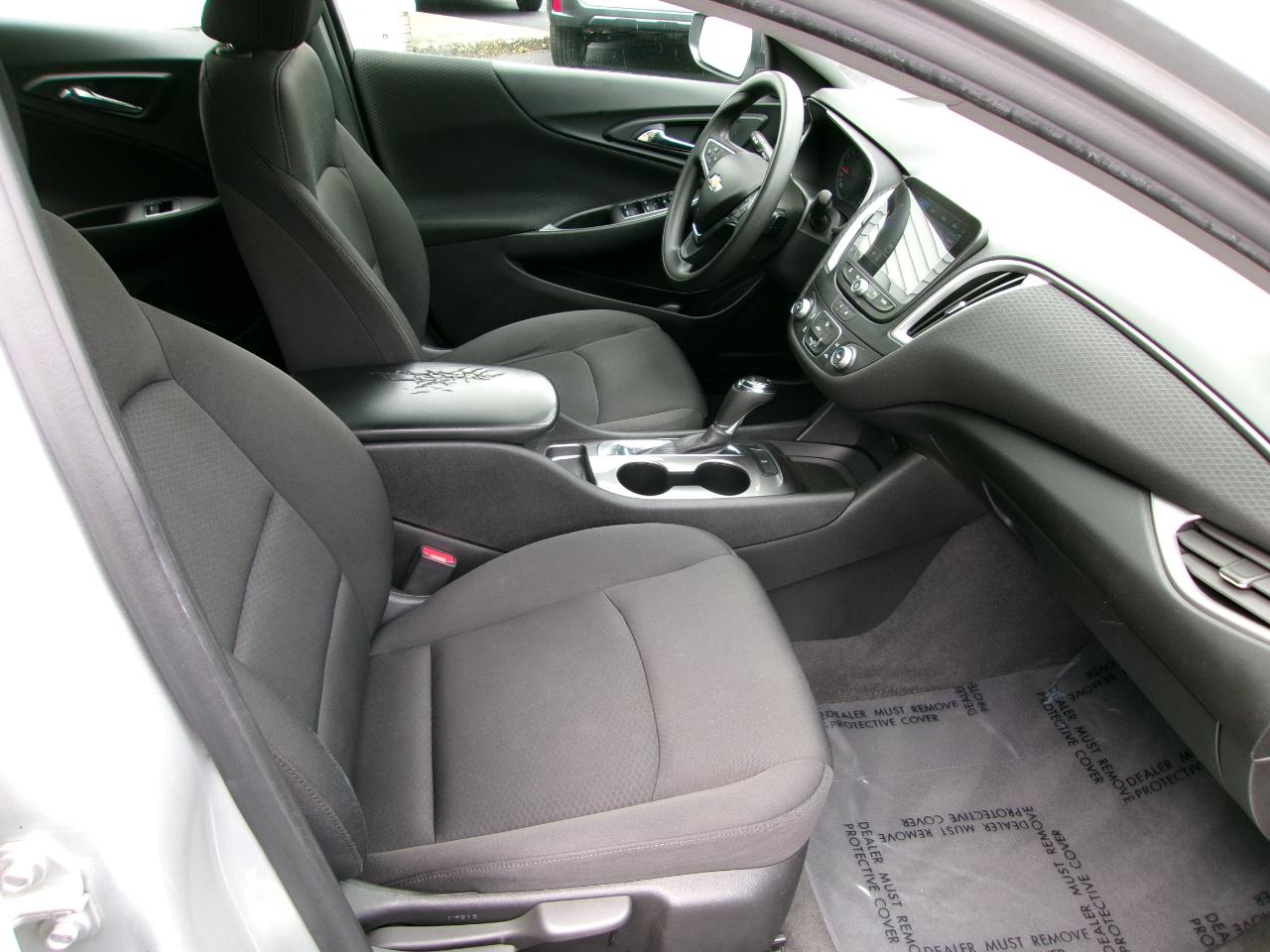 Chevrolet Malibu 4dr Sdn LS w/1LS 2020