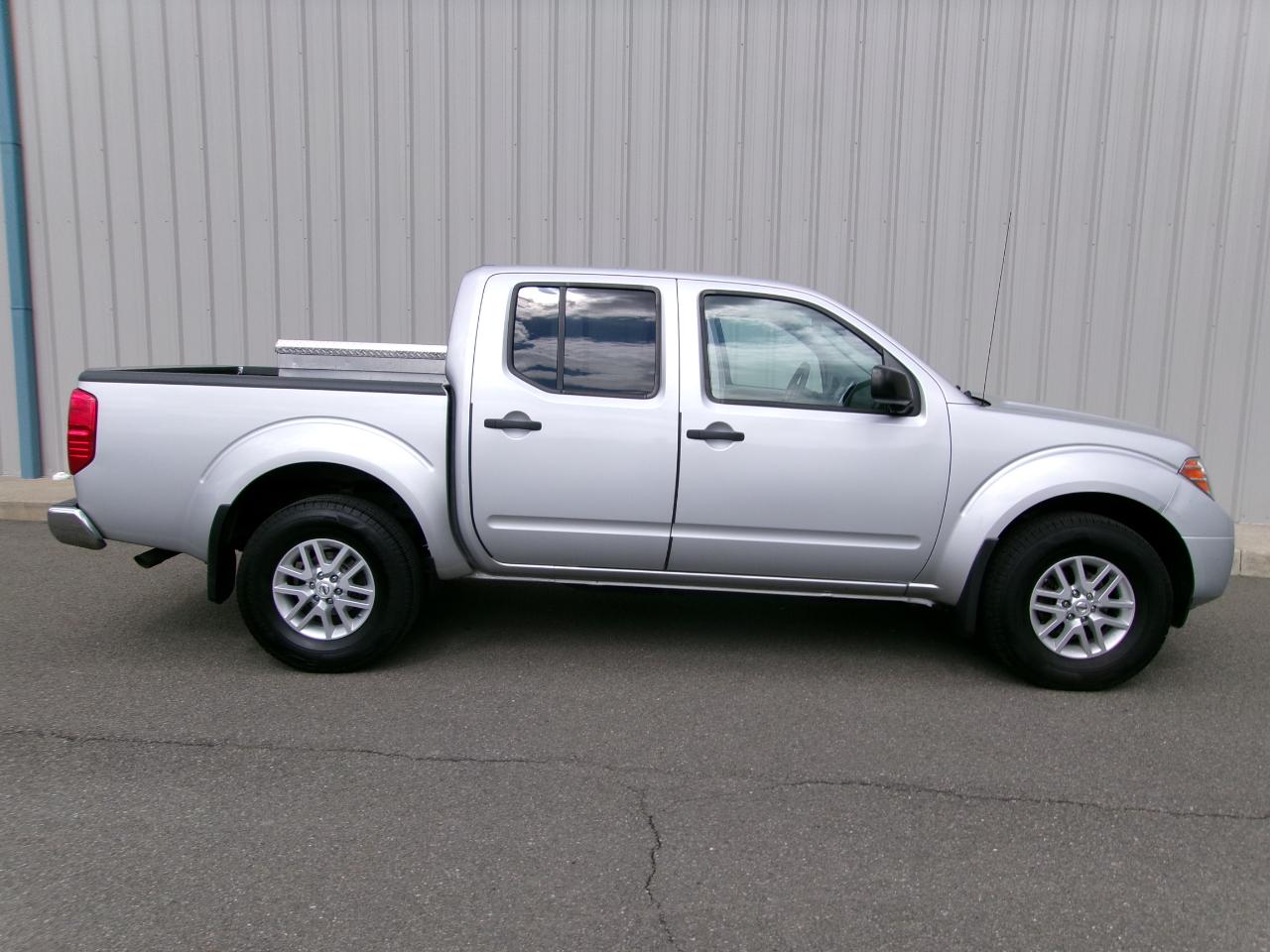 Nissan Frontier Crew Cab 4x4 SV V6 Auto 2018