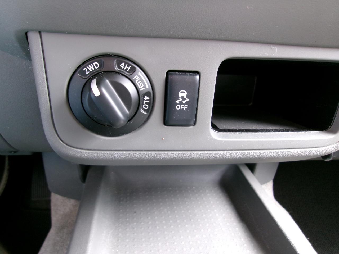 Nissan Frontier Crew Cab 4x4 SV V6 Auto 2018