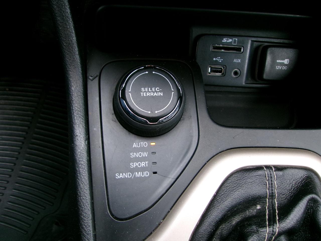Jeep Cherokee 4WD 4dr Limited 2016