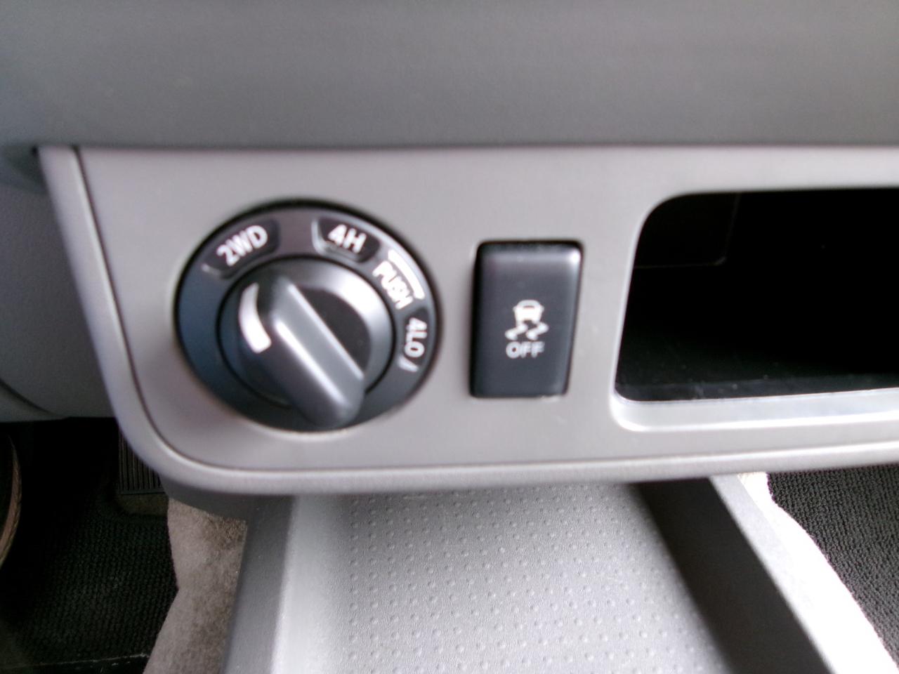 Nissan Frontier Crew Cab 4x4 SV V6 Auto 2018