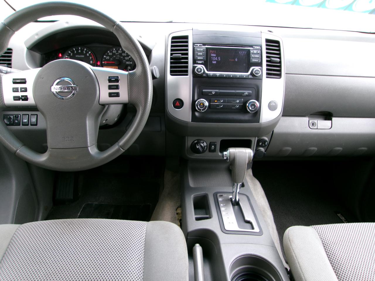 Nissan Frontier Crew Cab 4x4 SV V6 Auto 2018