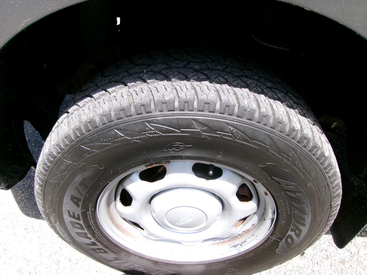 Ford F-150 4WD Reg Cab 126" XLT 2013