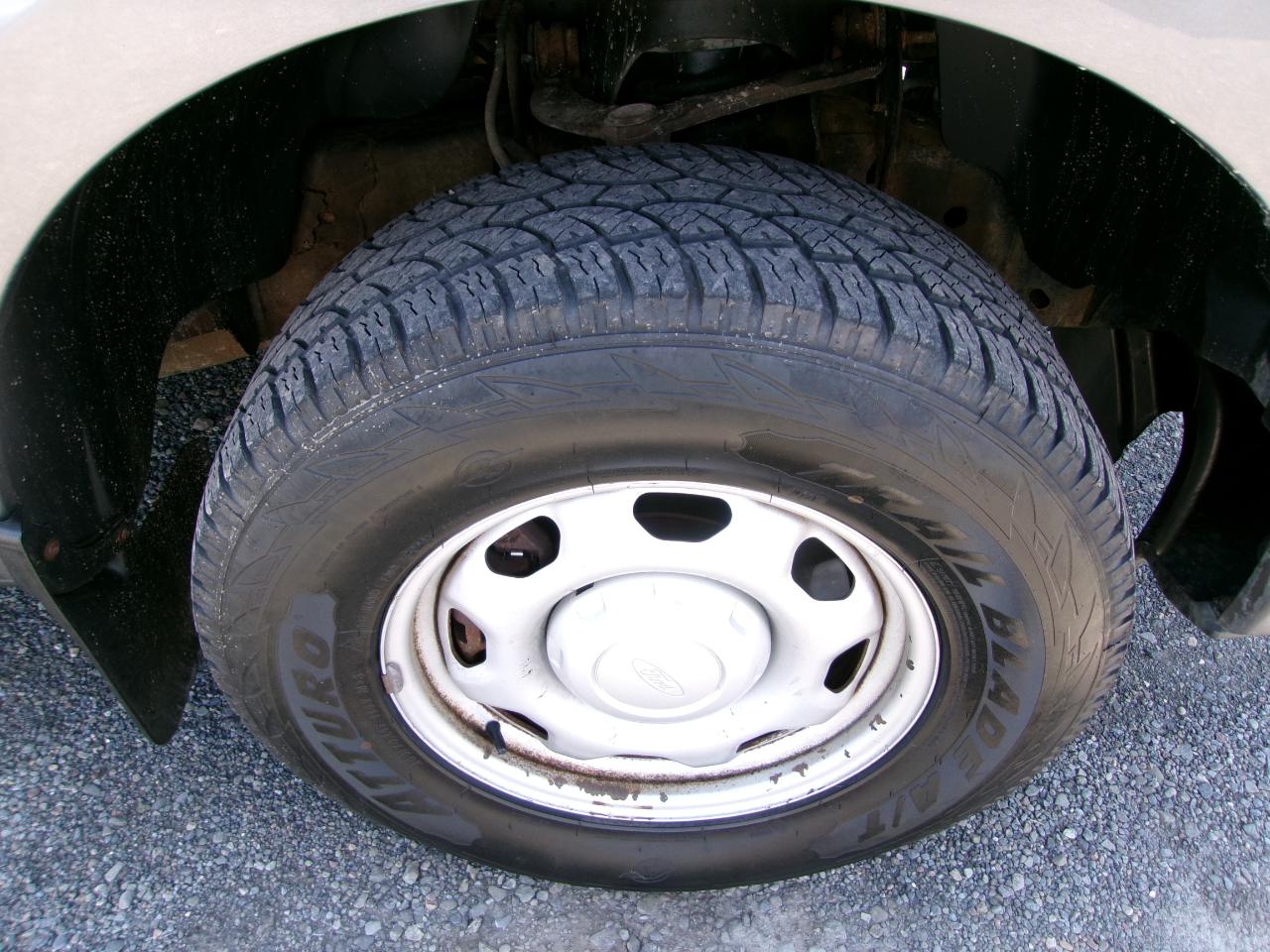 Ford F-150 4WD Reg Cab 126" XLT 2013