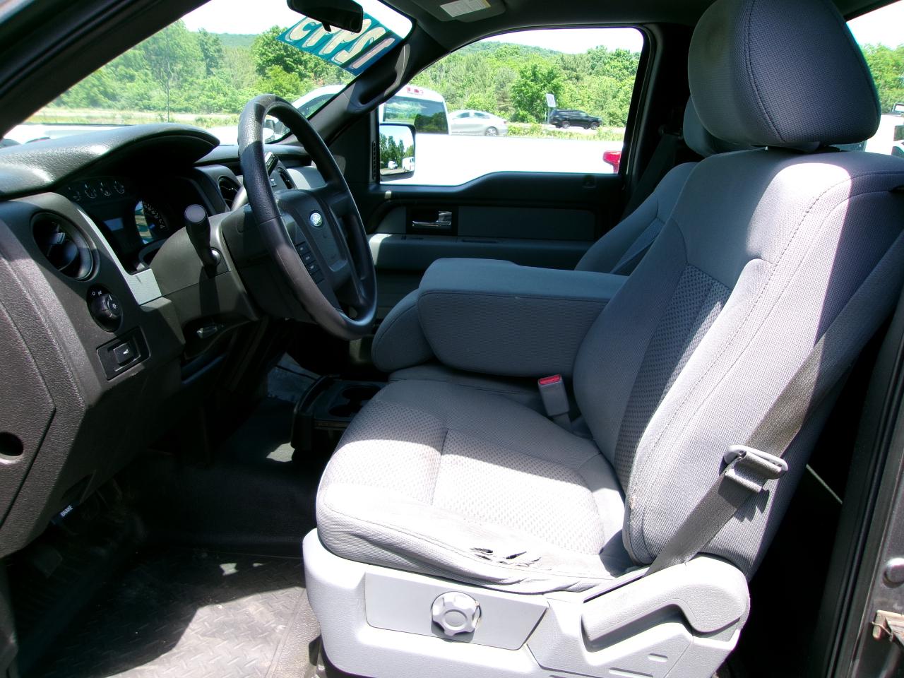 Ford F-150 4WD Reg Cab 126" XLT 2013