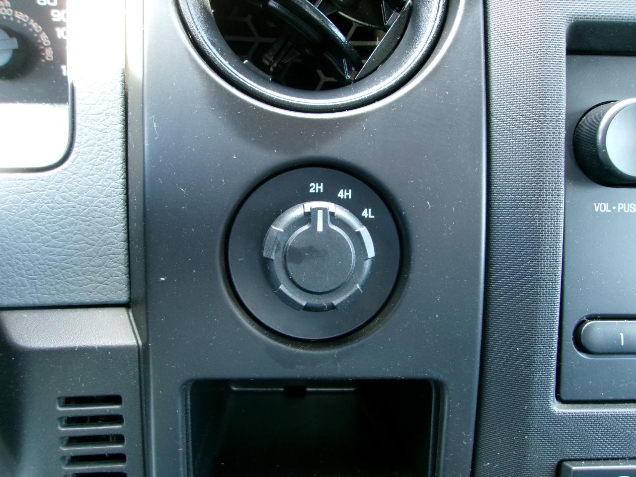 Ford F-150 4WD Reg Cab 126" XLT 2013