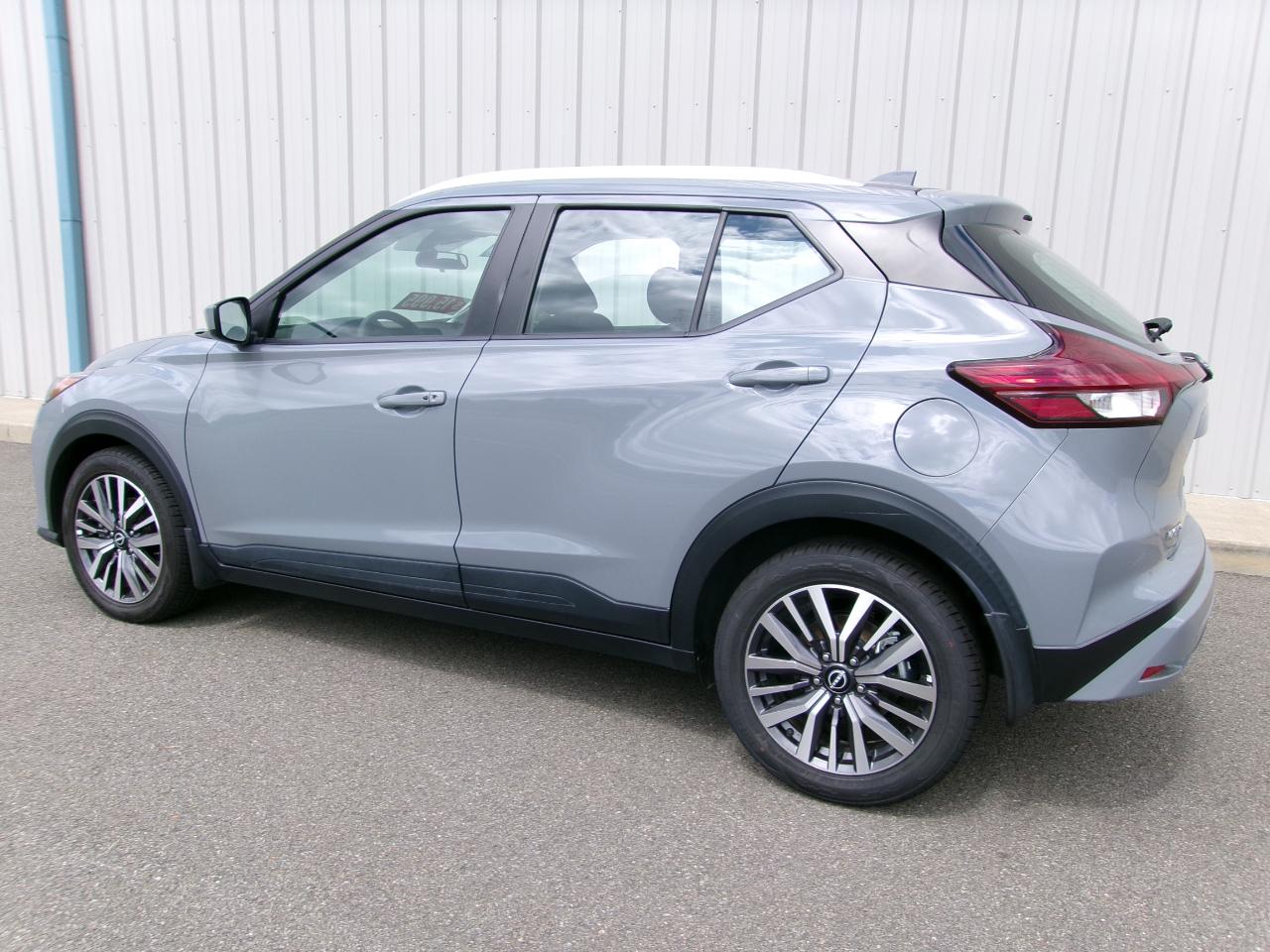 Nissan Kicks SV FWD 2023