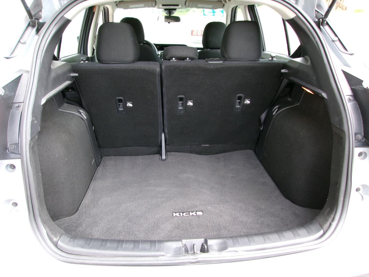 Nissan Kicks SV FWD 2023