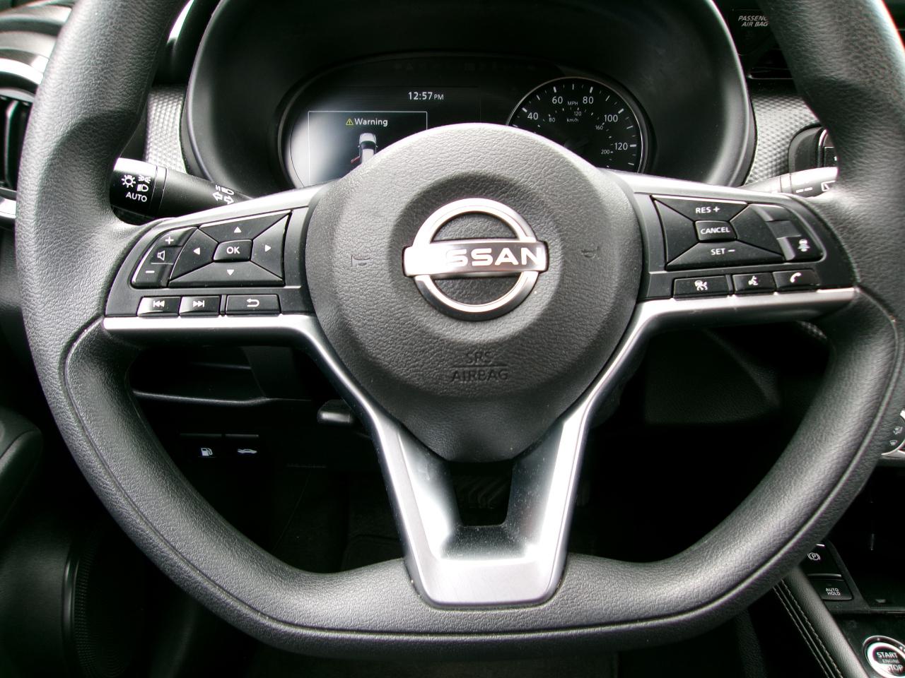 Nissan Kicks SV FWD 2023