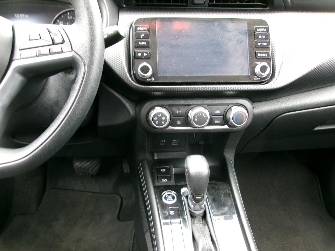 Nissan Kicks SV FWD 2023