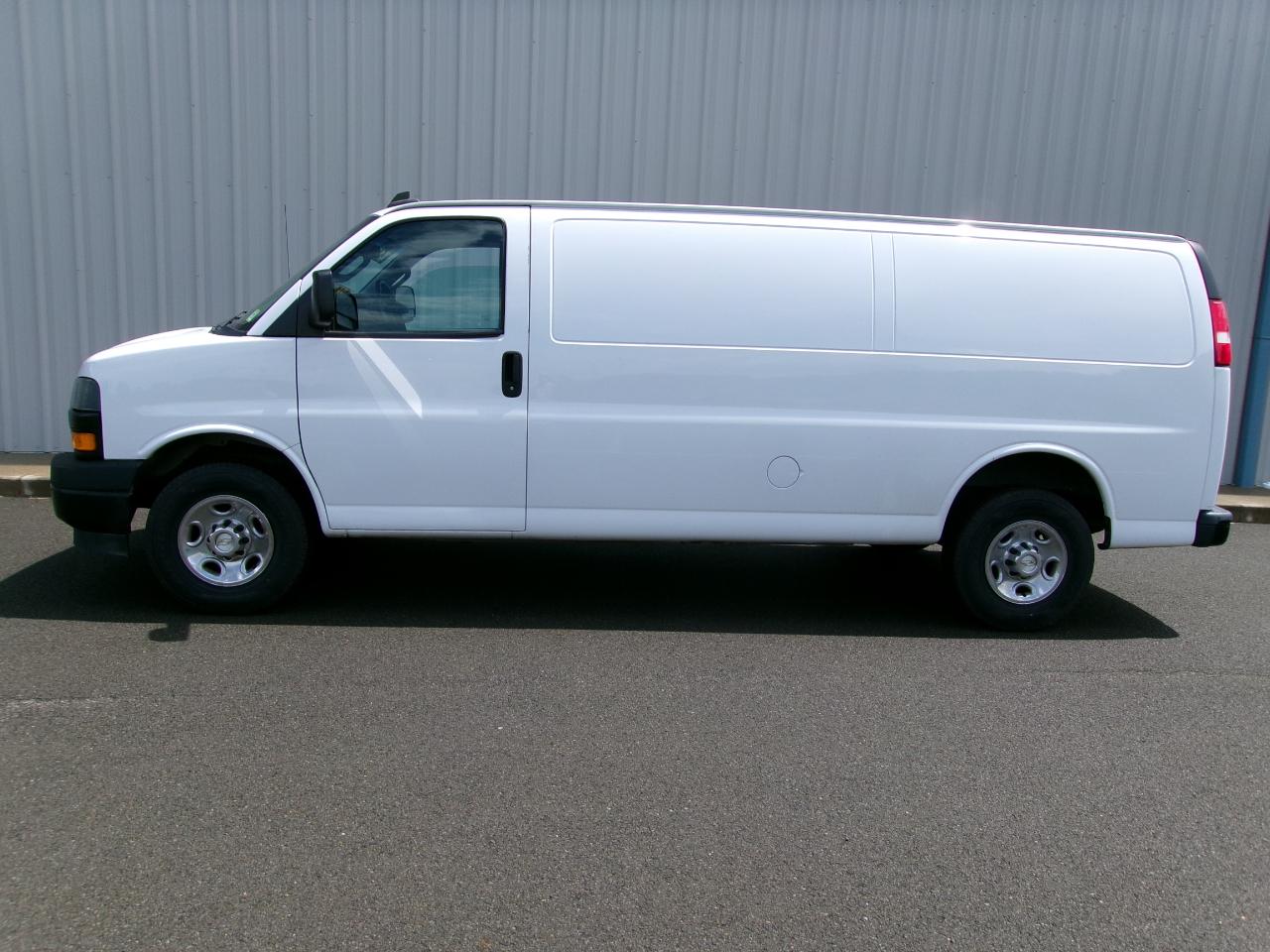 Chevrolet Express Cargo Van RWD 2500 155" 2021