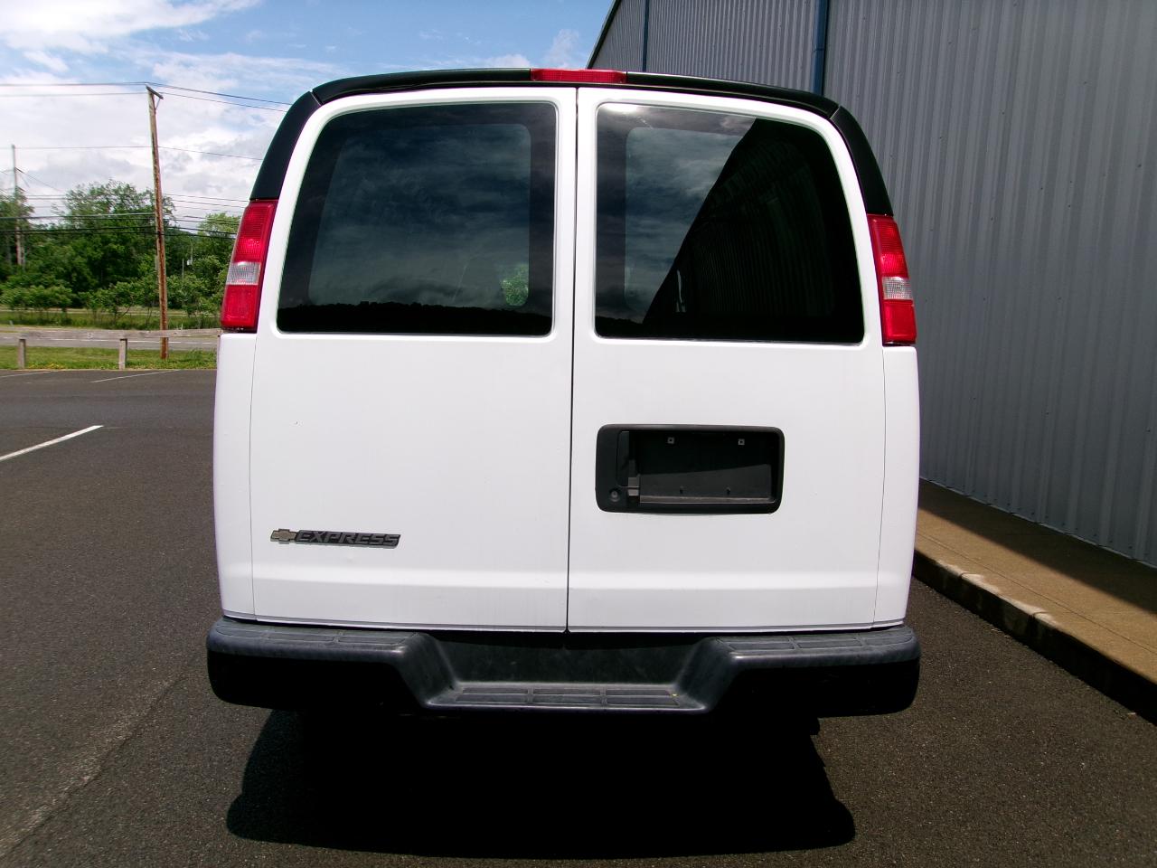 Chevrolet Express Cargo Van RWD 2500 155" 2021