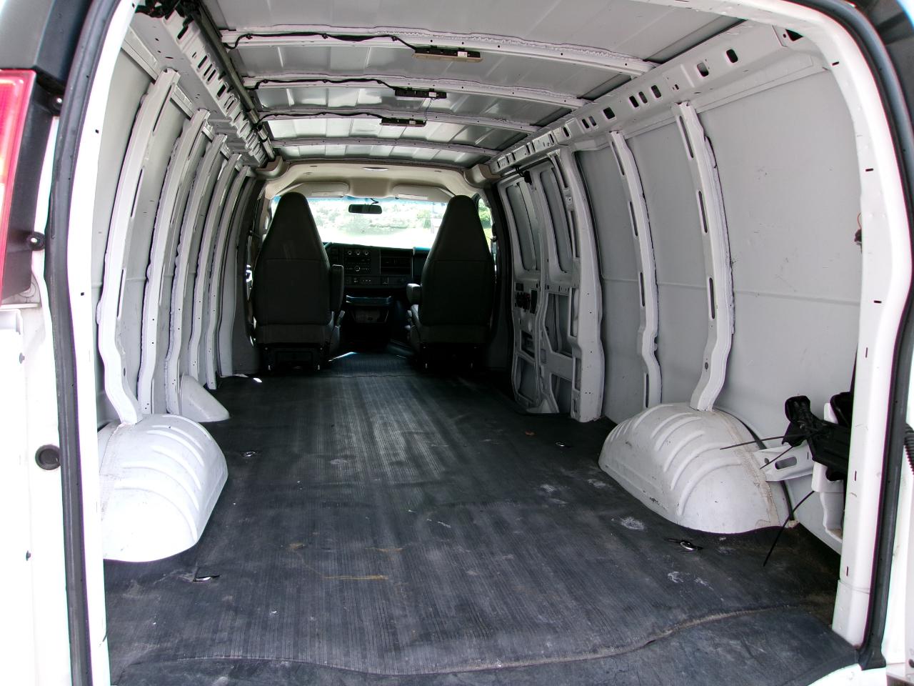 Chevrolet Express Cargo Van RWD 2500 155" 2021