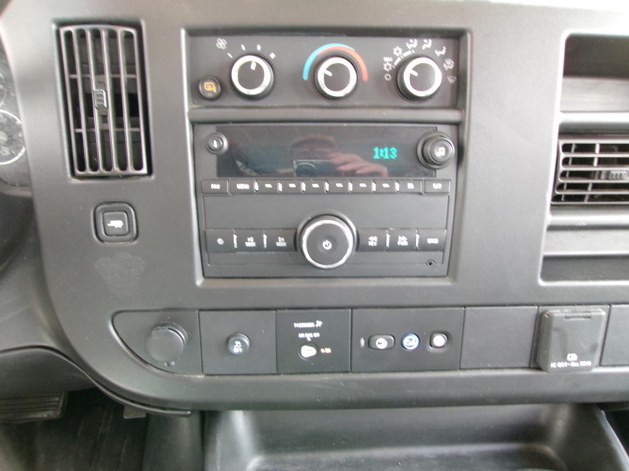 Chevrolet Express Cargo Van RWD 2500 155" 2021