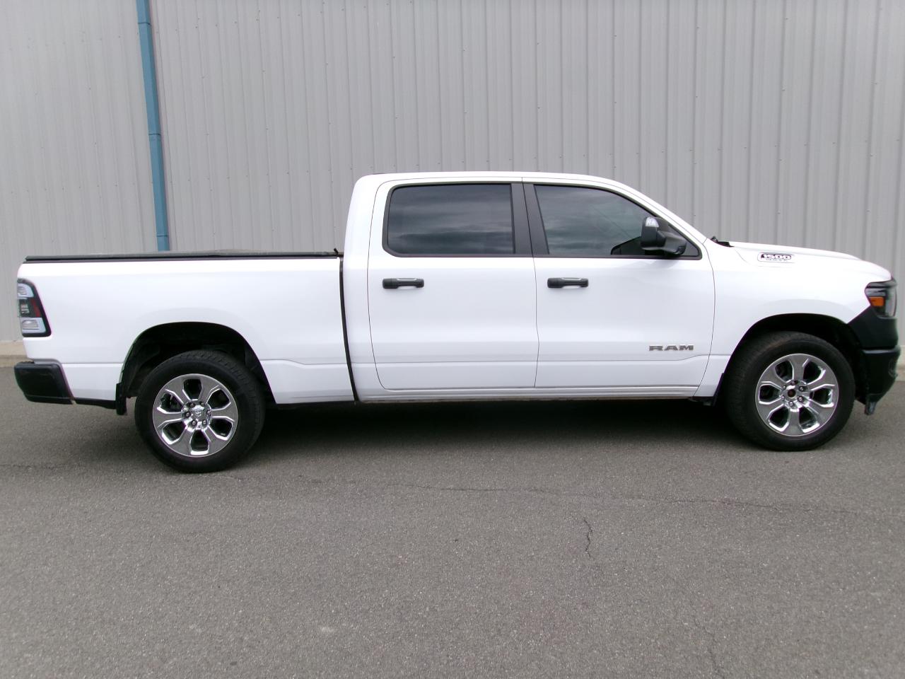 RAM 1500 Tradesman 4x4 Crew Cab 6'4" Box 2020