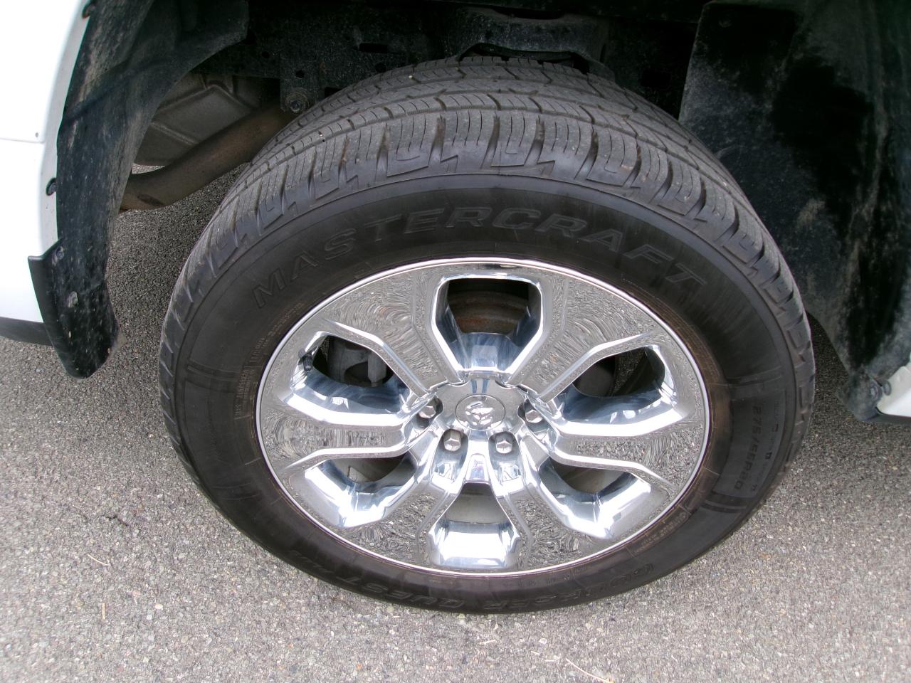 RAM 1500 Tradesman 4x4 Crew Cab 6'4" Box 2020