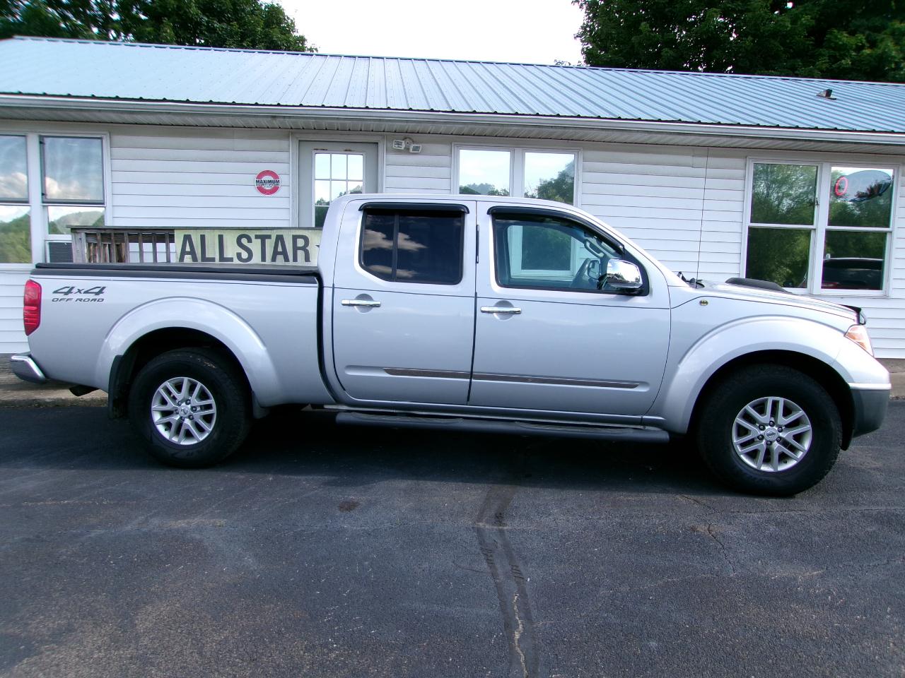 Nissan Frontier 4WD Crew Cab LWB Auto SV 2016