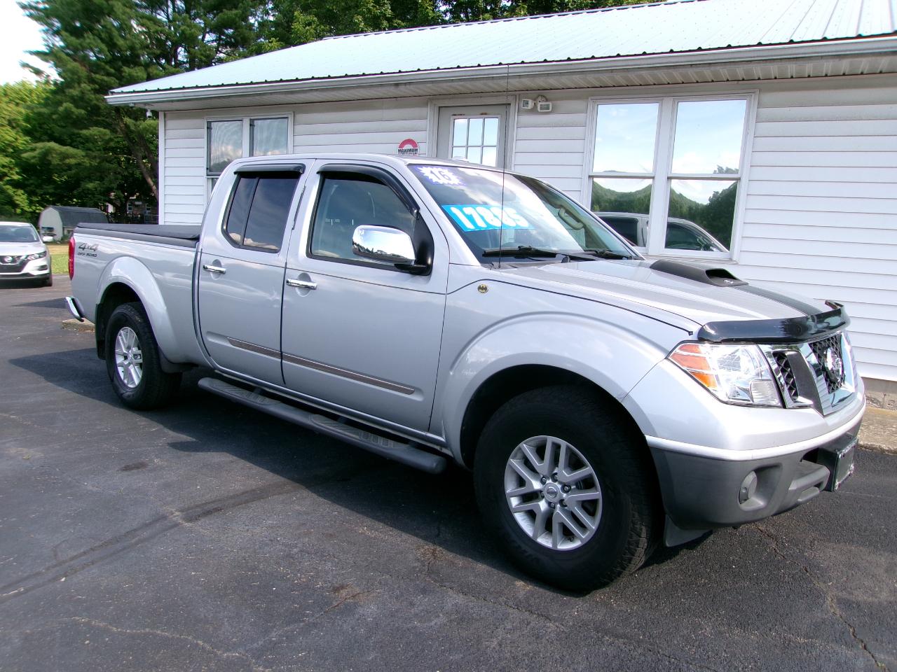 Nissan Frontier 4WD Crew Cab LWB Auto SV 2016