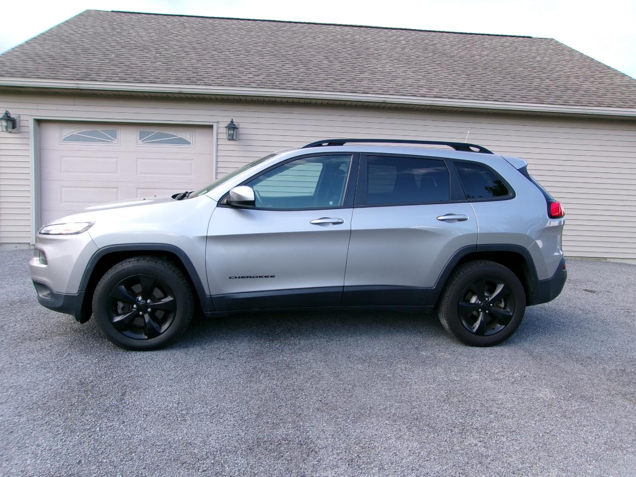Jeep Cherokee 4WD 4dr Altitude *Ltd Avail* 2016