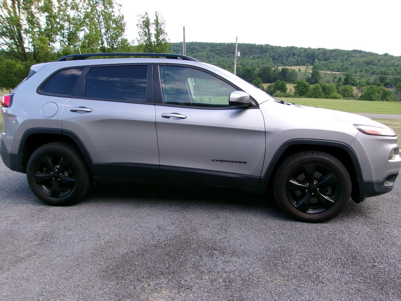 Jeep Cherokee 4WD 4dr Altitude *Ltd Avail* 2016