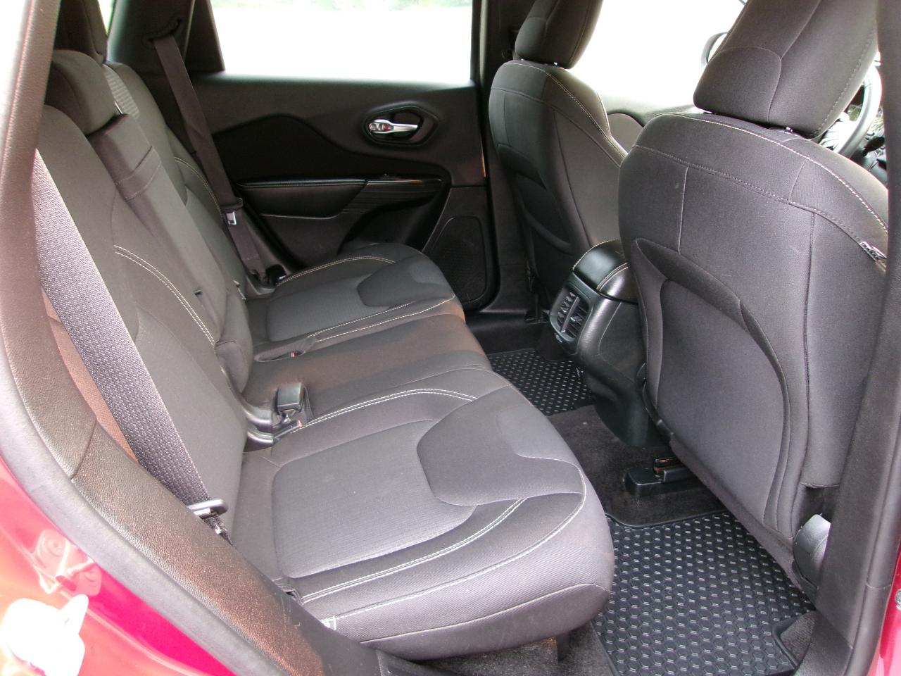 Jeep Cherokee 4WD 4dr Latitude 2015