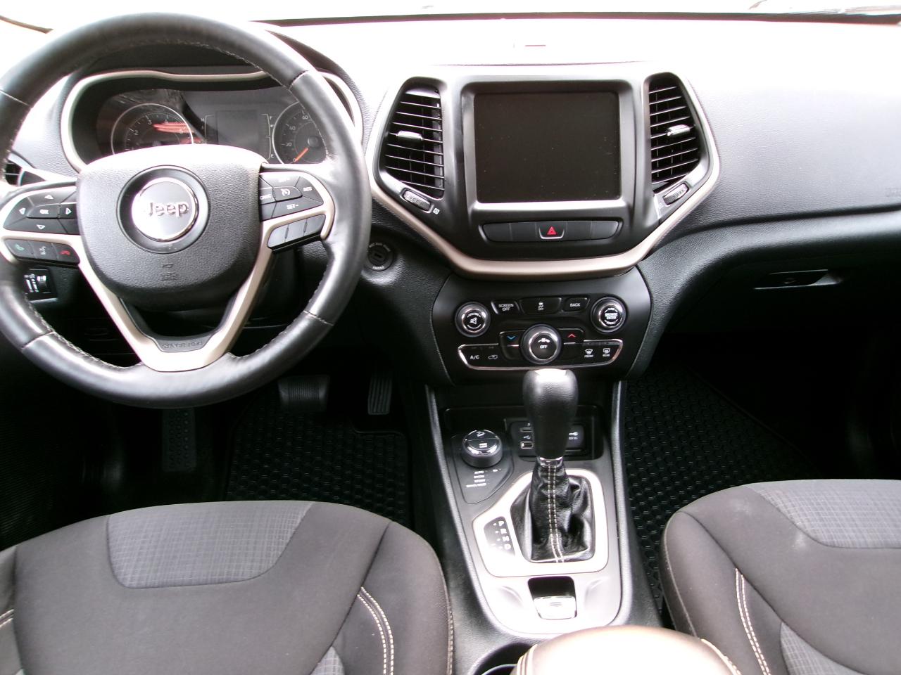 Jeep Cherokee 4WD 4dr Latitude 2015
