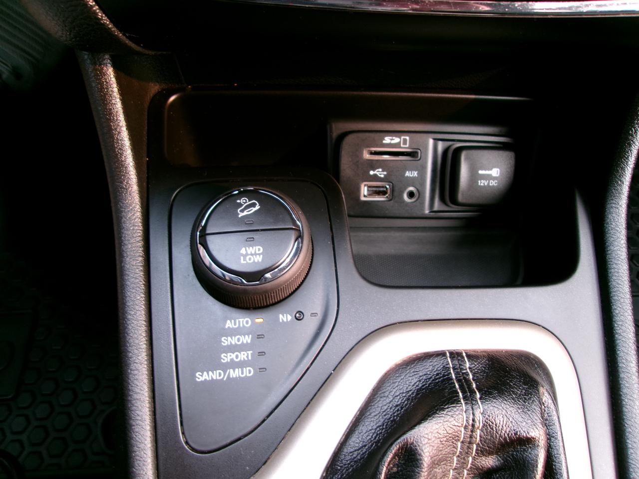 Jeep Cherokee 4WD 4dr Latitude 2015