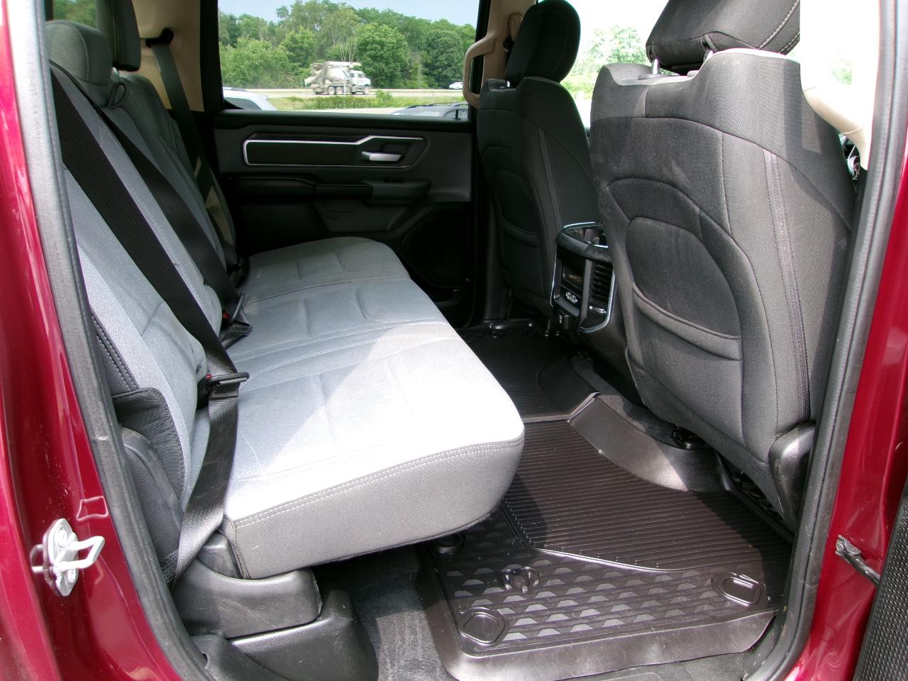 RAM 1500 Big Horn/Lone Star 4x4 Crew Cab 5'7" Box 2019
