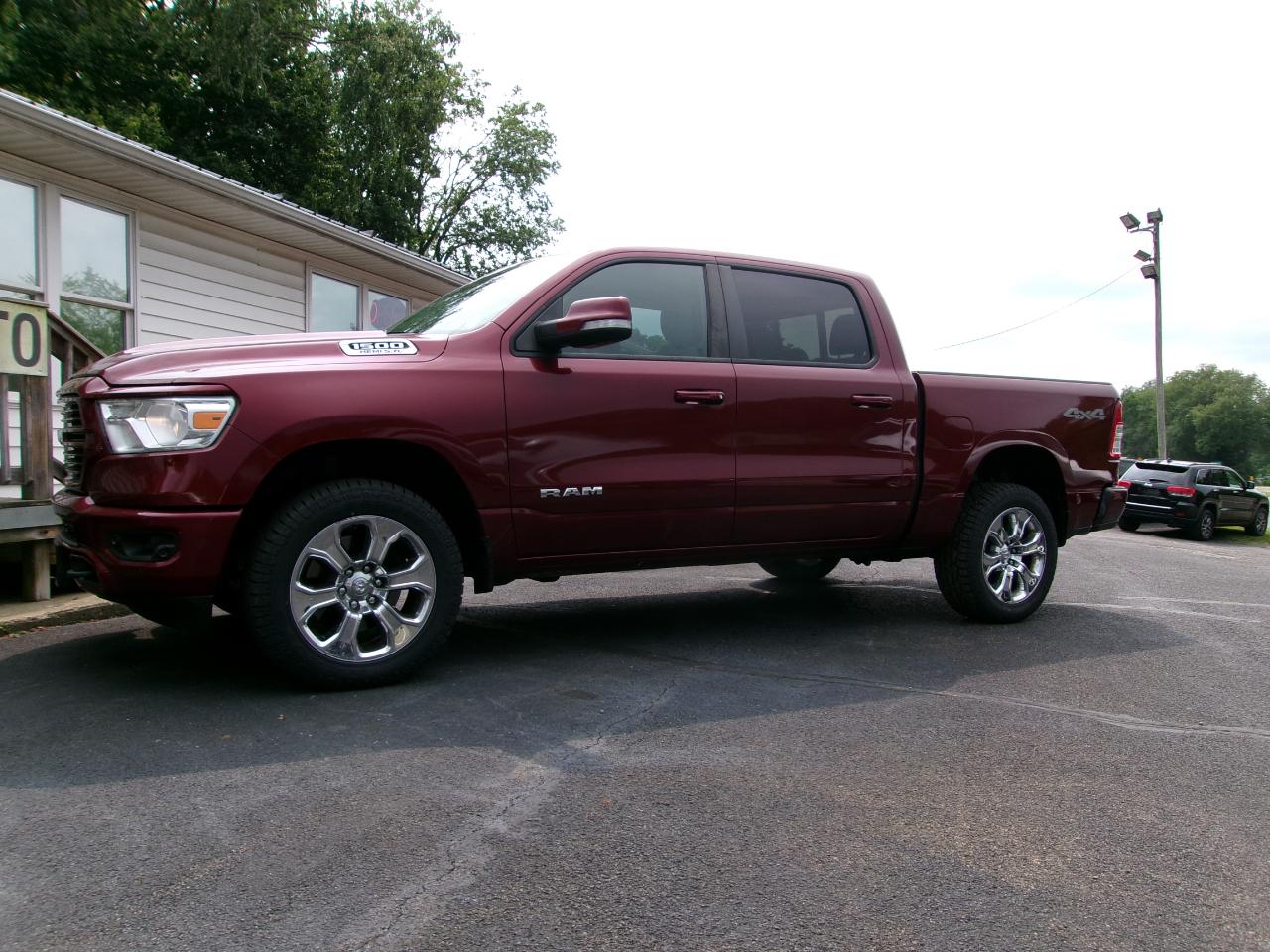 RAM 1500 Big Horn/Lone Star 4x4 Crew Cab 5'7" Box 2019