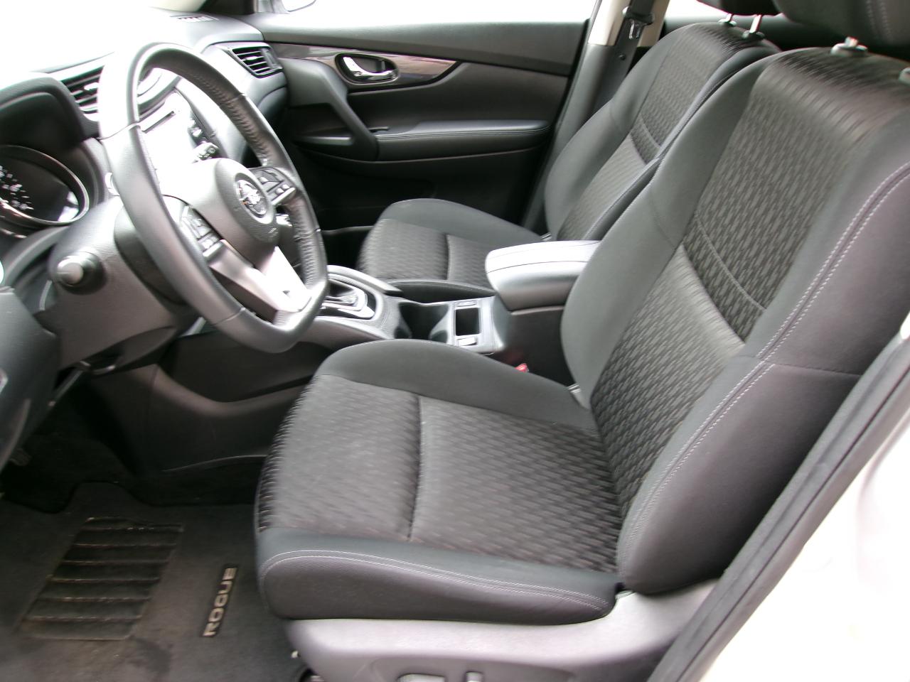 Nissan Rogue AWD SV 2017