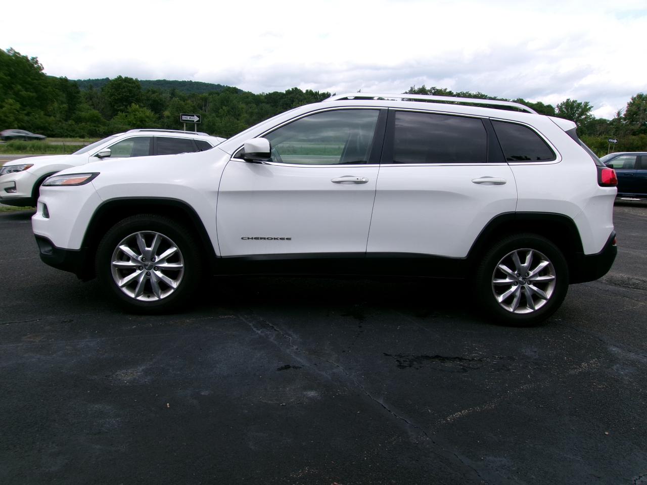 Jeep Cherokee 4WD 4dr Limited 2016